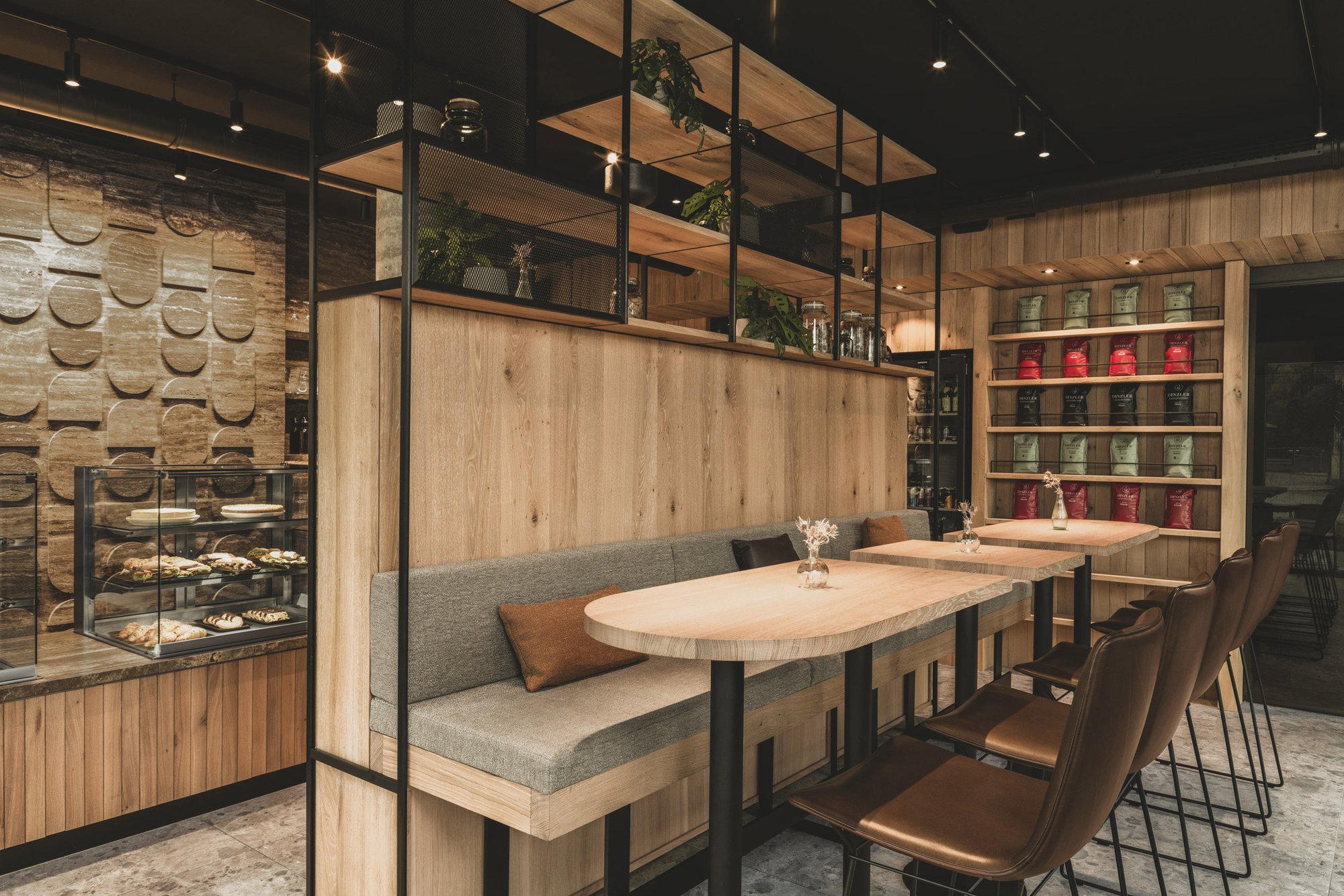 janua_freifrau_cafeuno_7