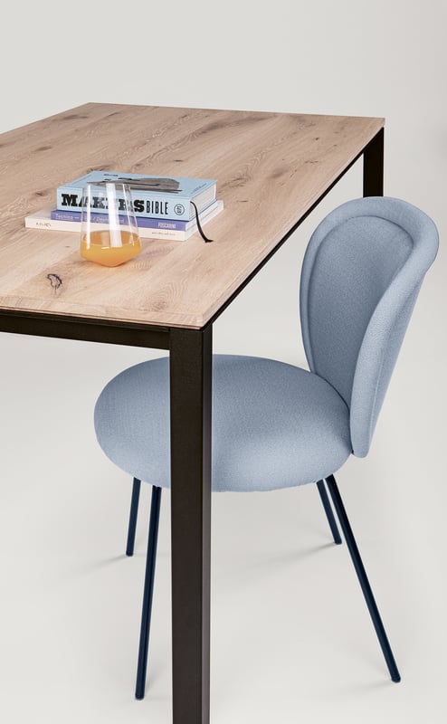 janua_s600_cpsdesign_tisch_indoor_basic_holz_eiche_weiss_stahl_tiefschwarz_e_02