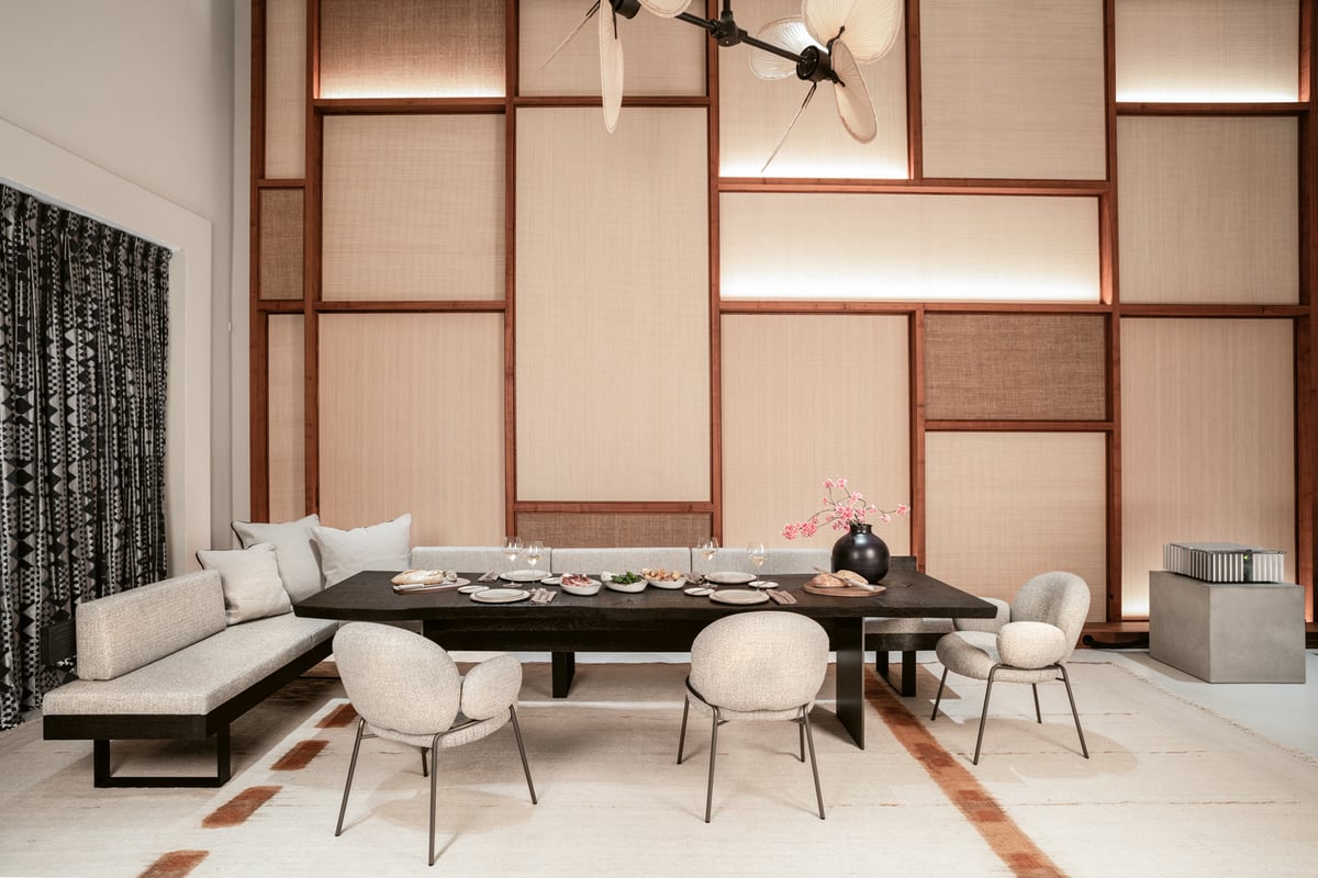 janua_sk01_monolith_tisch_indoor_geraeuchert_holz_eiche_anthrazit_bronze_stahl_bronze_lasur_e_02