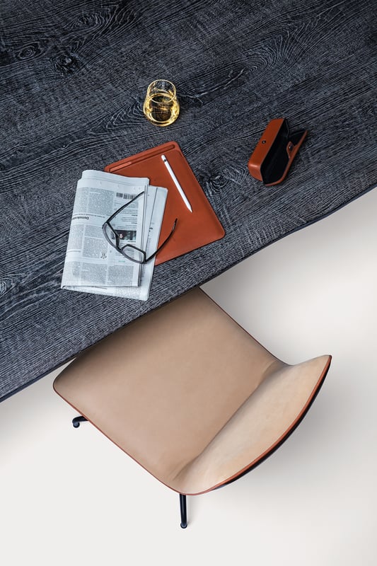 janua_sk04_komposit_tisch_indoor_gekoehlt_holz_eiche_ton_grau_stahl_tiefschwarz_e_02