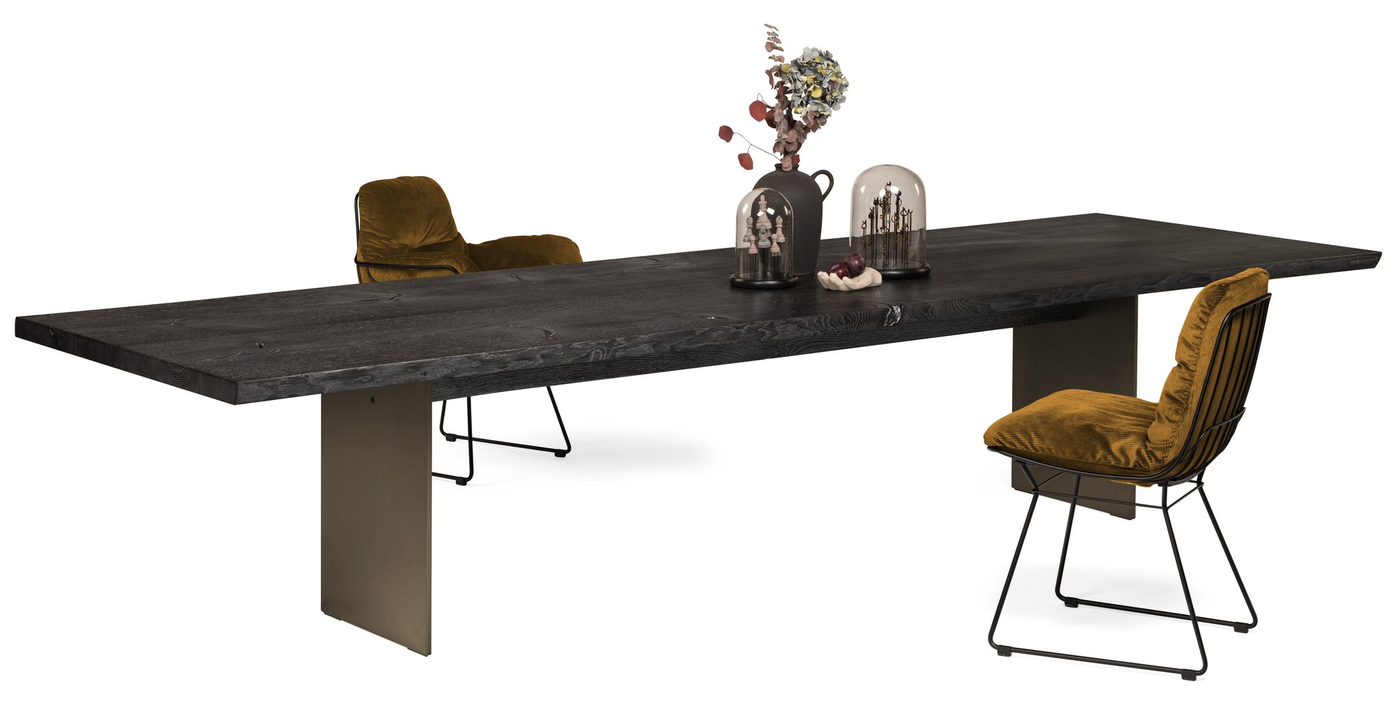 janua_sk08_butterfly_tisch_indoor_gekoehlt_holz_eiche_ton_schwarz_stahl_kupfer_lasur_f_04