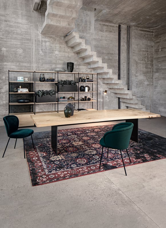 janua_sk08_butterfly_tisch_indoor_gekoehlt_holz_eiche_ton_weiss_stahl_tiefschwarz_e_02